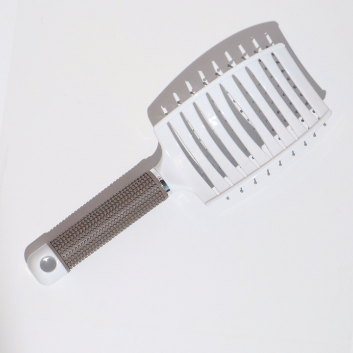 Our Favorite Wavy Hair Brush